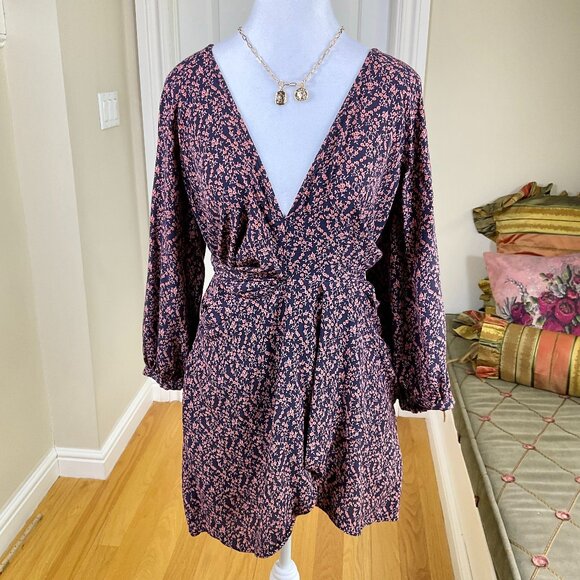 Free People Dress Mini Wrap Style Plunge V-Neck Ditsy Floral Black Pink Clara (L - Picture 1 of 8